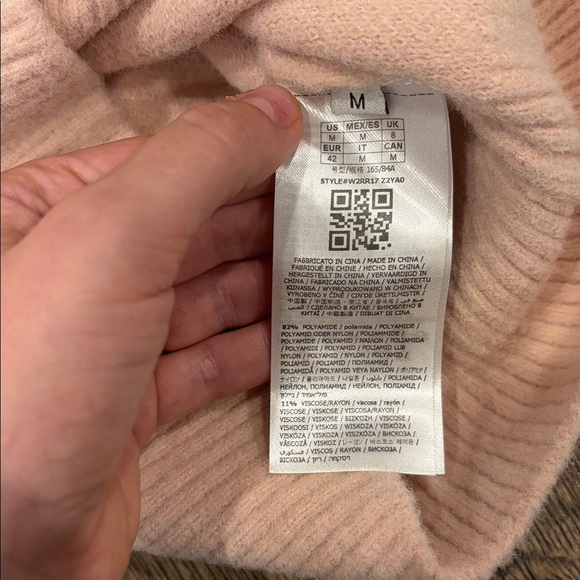 Guess Blush Pink Mock Neck Sweater – Size M - Picture 6 of 9